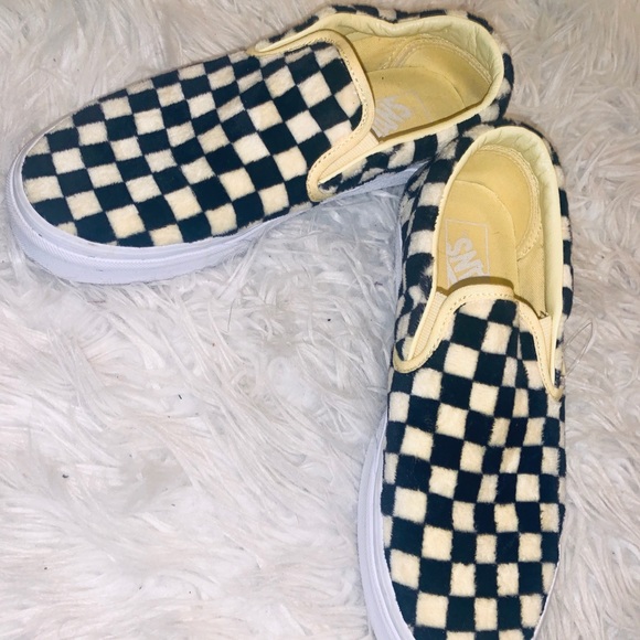 Vans slip on black and yellow checkered print new - Picture 2 of 4
